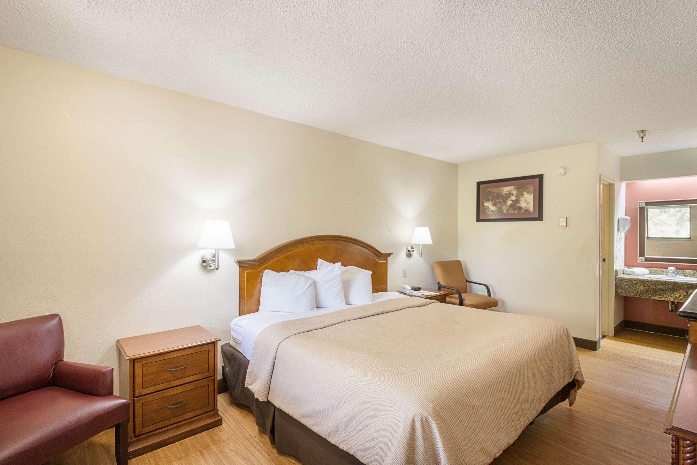 Bay Inn On Busch Тампа Екстер'єр фото
